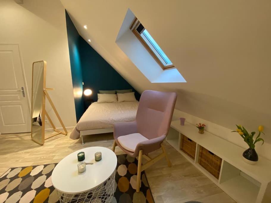 Cocon Au Calme En Hyper Centre Apartment Chateau-Renault Exterior photo