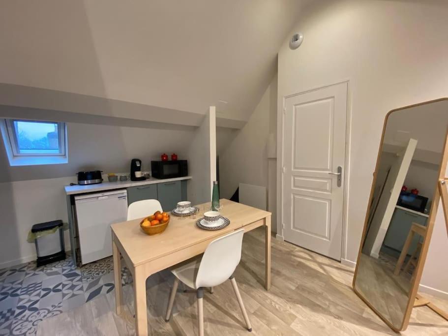 Cocon Au Calme En Hyper Centre Apartment Chateau-Renault Exterior photo